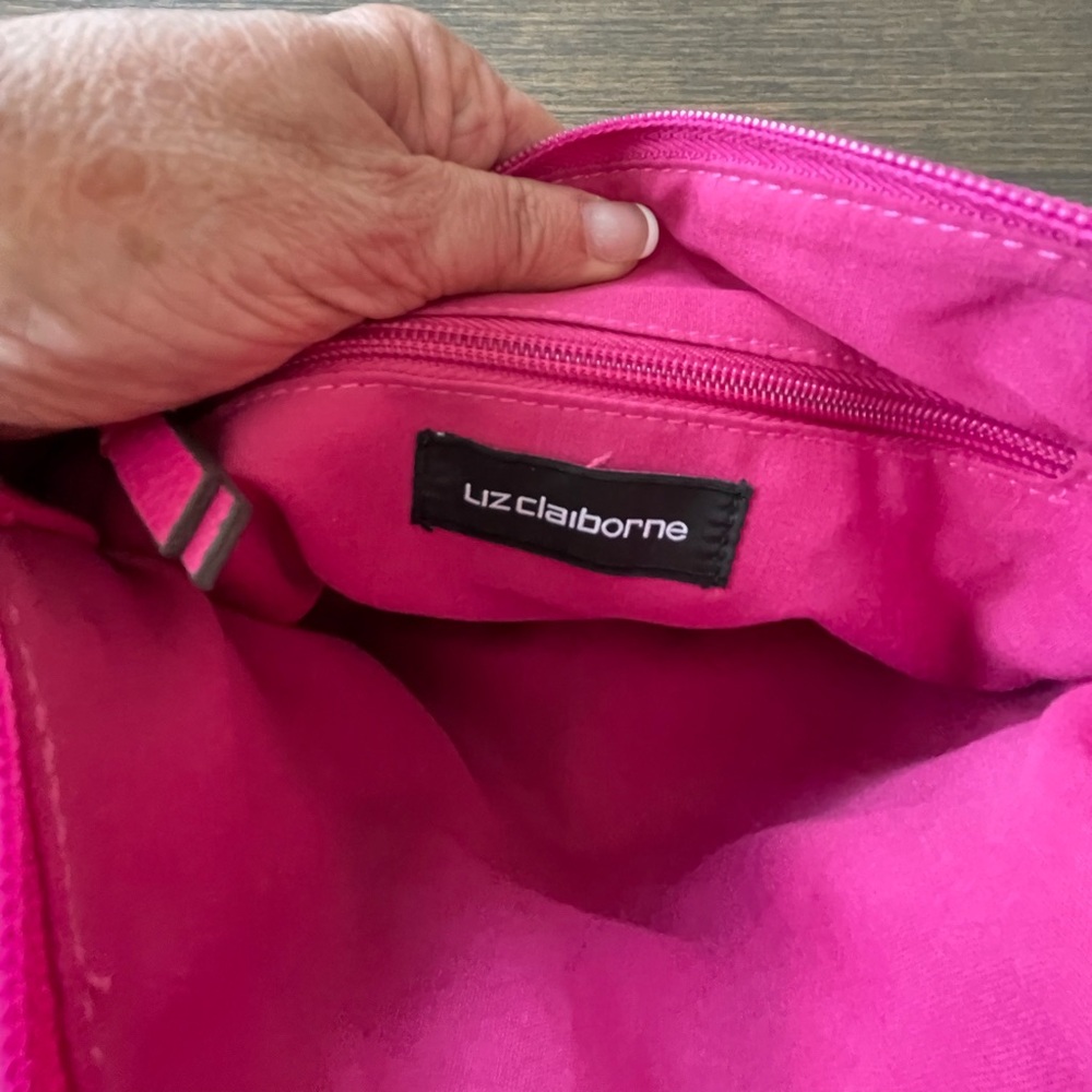 LIZ CLAIBORNE BARBIE PINK CROSSBODY Hot Pink Goldtone Hardware Vegan Leather - Picture 7 of 14